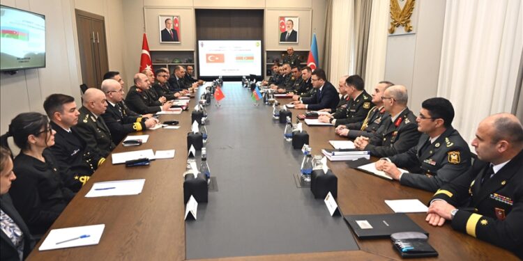 باكو تحتضن اجتماع الحوار العسكري رفيع المستوى بين تركيا وأذربيجان