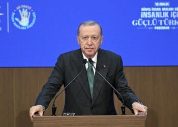أردوغان: تركيا تدعم بكل قوة جهود السوريين في إعادة إعمار بلدهم