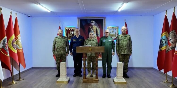 رئيس الأركان التركي يتفقد الوحدات العسكرية في ملاطيا وكيليس