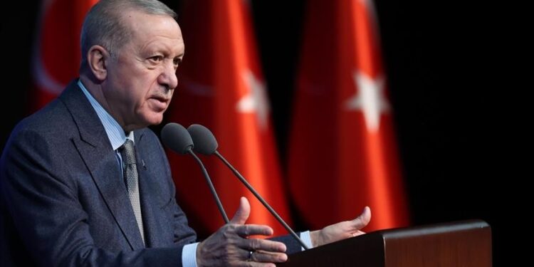 أردوغان: 580 ألف سوري عادوا من تركيا إلى بلادهم