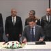 أوياك التركية توقع مع الصومال اتفاقية تعاون استراتيجي بقطاع صيد الأسماك
