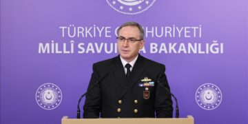 الدفاع التركية: دول تشجّع "قسد" على رفض الاندماج بالجيش السوري