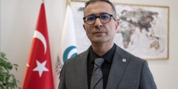 "يونس أمره" يطلق منصة لتعليم التركية بالذكاء الاصطناعي في 2026