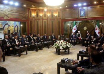 وفد تركي يبحث مع محافظ حلب إعادة الإعمار بالمدينة