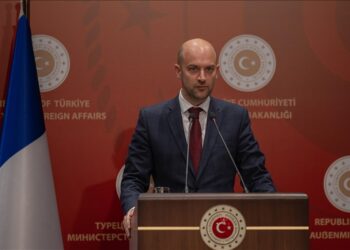 بارو: هناك مهام مهمة لتركيا وفرنسا في الانتقال السياسي بغزة