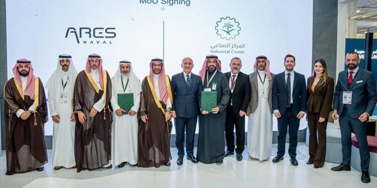 تعاون تركي سعودي في صناعة السفن العسكرية