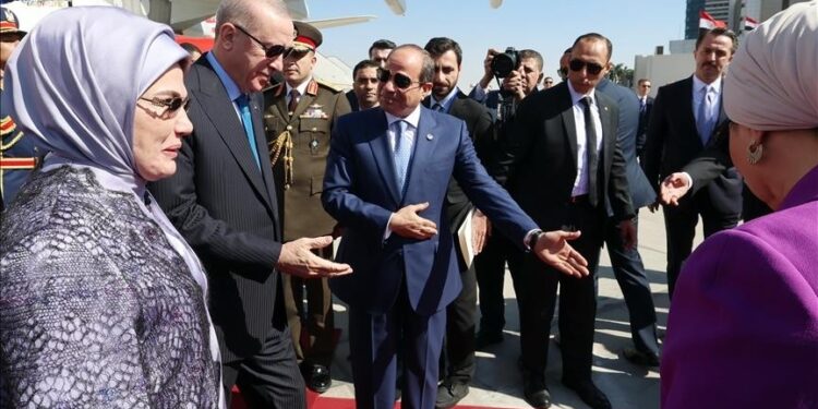 السيسي يستقبل أردوغان بمراسم رسمية في القاهرة