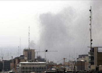 سفارات تركيا في دول عربية توجه تحذيرات لمواطنيها بشأن تطورات إيران