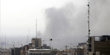 سفارات تركيا في دول عربية توجه تحذيرات لمواطنيها بشأن تطورات إيران