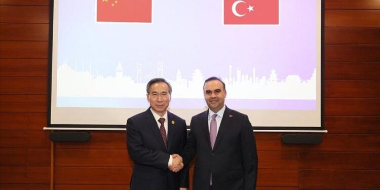إسطنبول.. لقاء تركي صيني لتعزيز العلاقات الاقتصادية