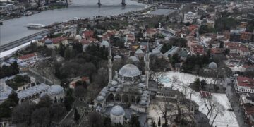 جامع أيوب سلطان.. رمز ديني وشاهد على تتويج السلاطين العثمانيين