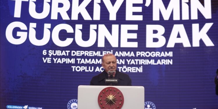 أردوغان: قدمنا دولة وشعبا أروع صور التضامن بمواجهة كارثة الزلزال