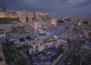 الإغاثة الإنسانية التركية تقدّم وجبات إفطار لـ2700 شخصاً في سوريا