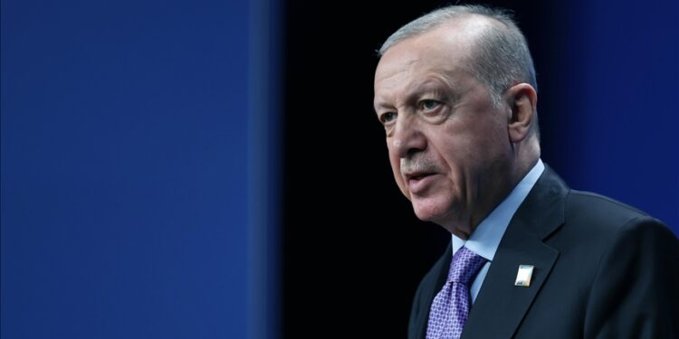 زيارة أردوغان لمصر.. ترقب لتتويجها بتعاون جديد في الدفاع والطاقة
