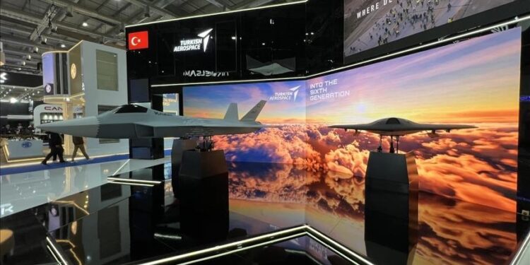 الرياض.. المقاتلة التركية "قآن" تواكب الحداثة وتعرض نفسها رقميا