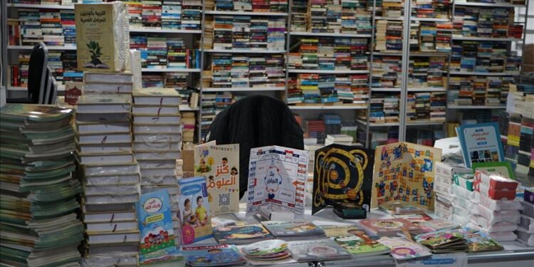 ناشرون أتراك: معرض دمشق للكتاب نافذة لنا إلى العالم العربي