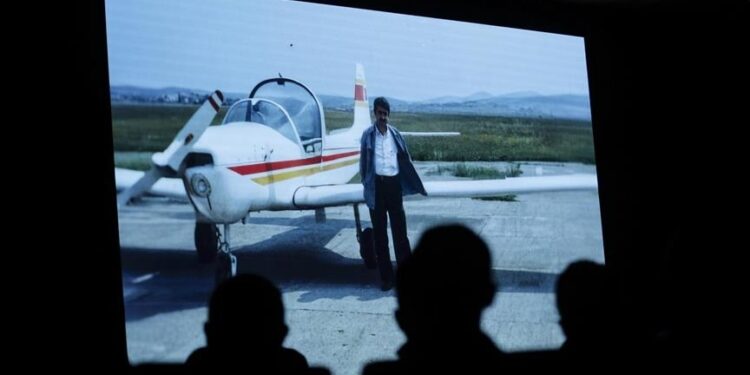 إسطنبول.. وثائقي عن رائد تكنولوجيا المسيرات التركية أوزدمير بيرقدار