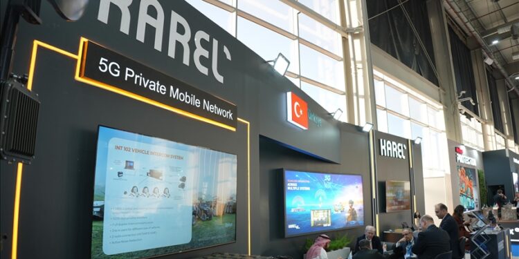 الرياض.. "كاريل" التركية تعرض أنظمتها للاتصالات العسكرية المتطورة