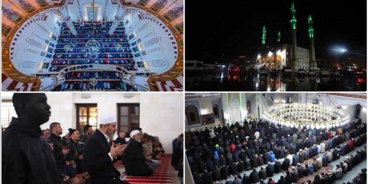 مساجد تركيا تحيي ليلة النصف من شعبان