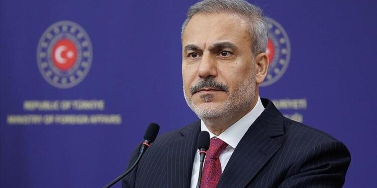 فيدان يبحث مع عدد من نظرائه جهود إنهاء الهجمات في المنطقة