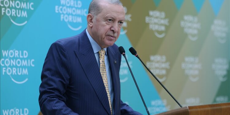 أردوغان: ثمن الحرب العبثية في المنطقة تدفعه البشرية جمعاء