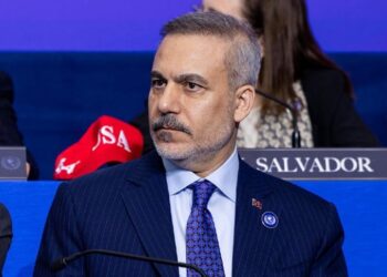 فيدان: قصف إيران دول الخليج استراتيجية خاطئة للغاية