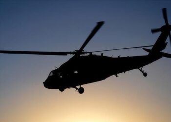 الدفاع التركية: استشهاد عسكري وتقنيين اثنين أتراك في سقوط مروحية قطرية