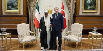 الرئيس أردوغان: تركيا تدعم حل الأزمات دبلوماسيا