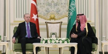 الرئيس أردوغان يبحث مع ولي العهد السعودي تطورات الصراع بالشرق الأوسط