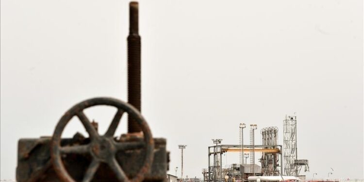 الكويت: خفض جديد لإنتاج النفط والتعافي يحتاج 4 أشهر حال انتهاء الحرب
