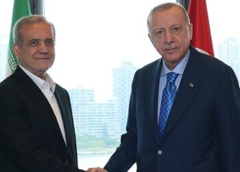 أردوغان يدعو للاستفادة القصوى من المفاوضات الأمريكية الإيرانية