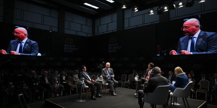 تركيا.. انطلاق منتدى أنطاليا الدبلوماسي