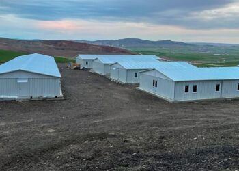 شركة "كارمود" التركية تنشئ مجمّعين متنقلين للعمال في أنقرة