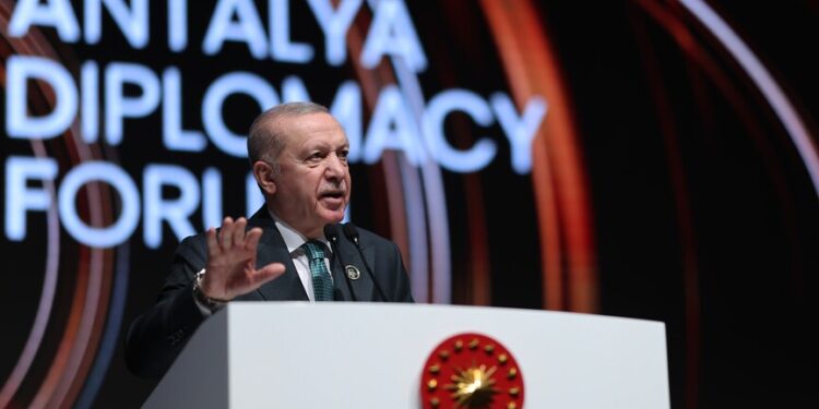 أردوغان: لا ينبغي تقييد وصول دول الخليج إلى البحار المفتوحة