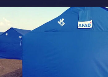 "آفاد" التركية تقدم 30 ألف خيمة لنازحين في السودان