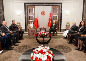 رئيس البرلمان التركي: نرفض استهداف إيران لدول الخليج