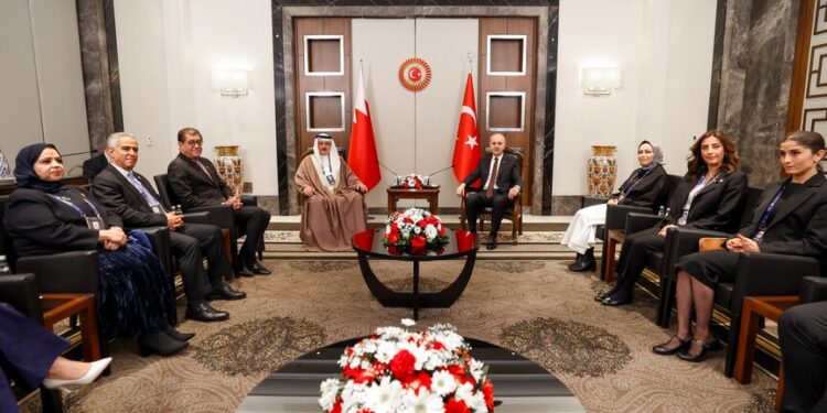 رئيس البرلمان التركي: نرفض استهداف إيران لدول الخليج