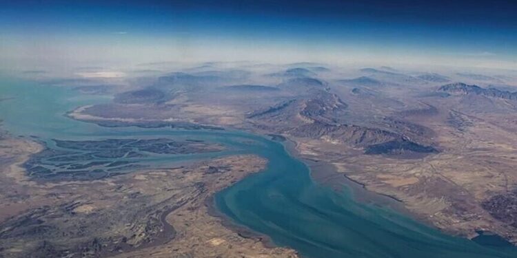 فيدان: العالم يريد حرية المرور في مضيق هرمز دون عوائق