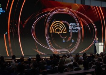 دير شبيغل: منتدى أنطاليا الدبلوماسي نسخة تركية من مؤتمر ميونيخ للأمن