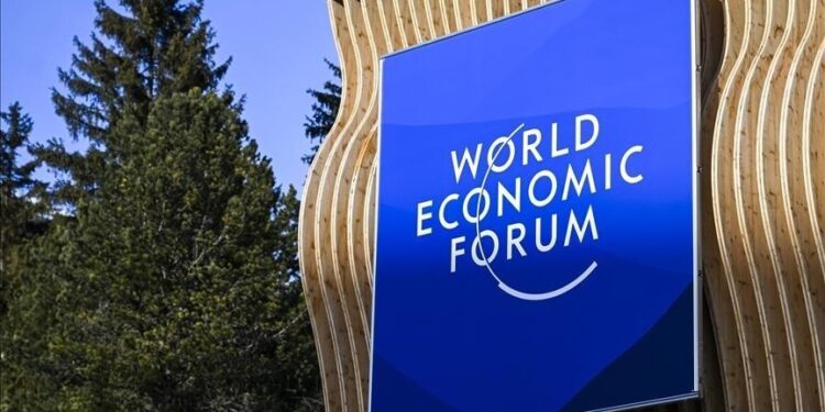 المنتدى الاقتصادي العالمي: موقع تركيا مناسب لتعزيز دورها بسلاسل القيمة العالمية