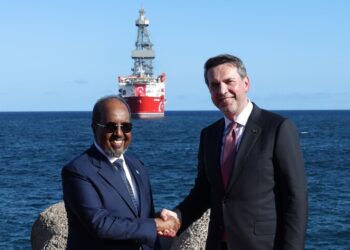 وزير تركي: سفينة "تشاغري باي" تطلق حقبة جديدة في مجال الطاقة بالصومال