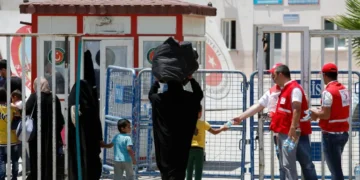 تركيا تعلن إعادة فتح معبر "أقجة قلعة" الحدودي مع سوريا