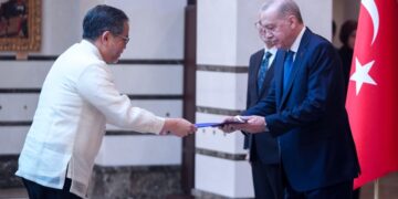 الرئيس أردوغان يتسلم أوراق اعتماد سفراء 5 دول في تركيا