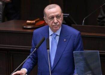 أردوغان: علينا ترك اختلافاتنا العرقية والمذهبية وإعلاء قيمة الأخوة