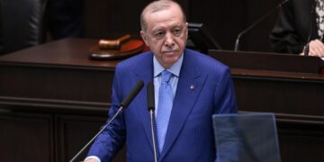 أردوغان: علينا ترك اختلافاتنا العرقية والمذهبية وإعلاء قيمة الأخوة