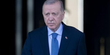 أردوغان يصل إسطنبول عقب اختتام زيارته إلى كازاخستان