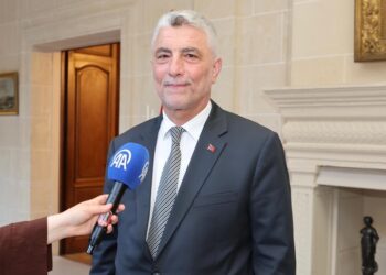 تركيا: نهدف لرفع حجم التجارة مع فرنسا إلى 30 مليار دولار بالعام 2030